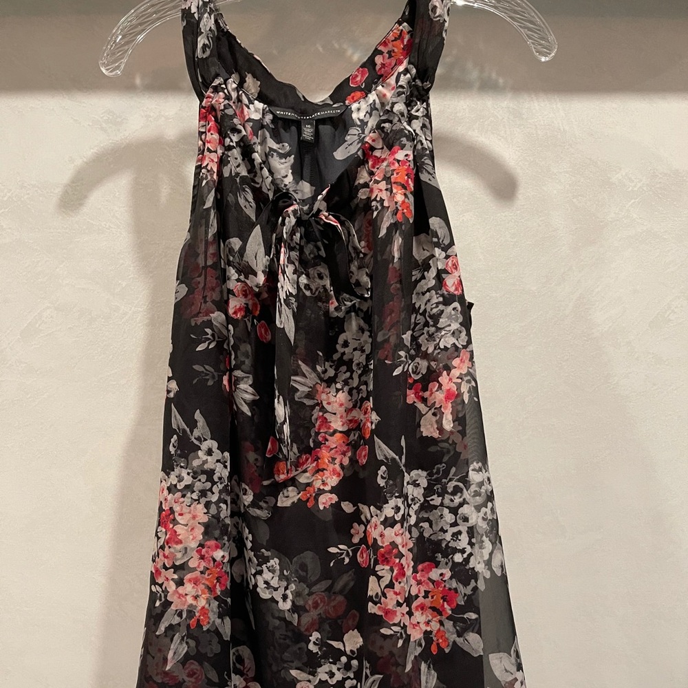 White House Black Market black floral size 16